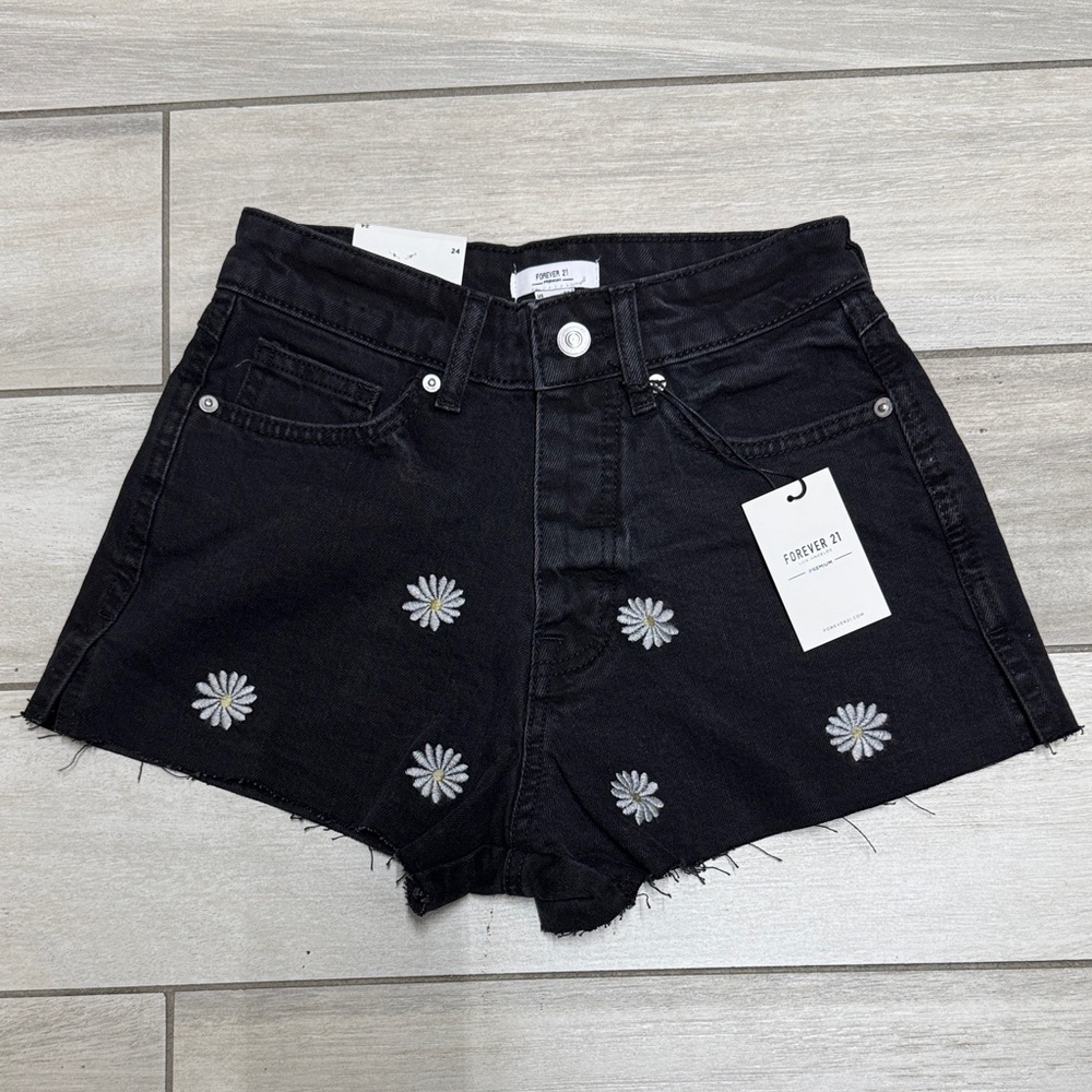 Forever 21 Black Daisy Embroidered Jean Shorts